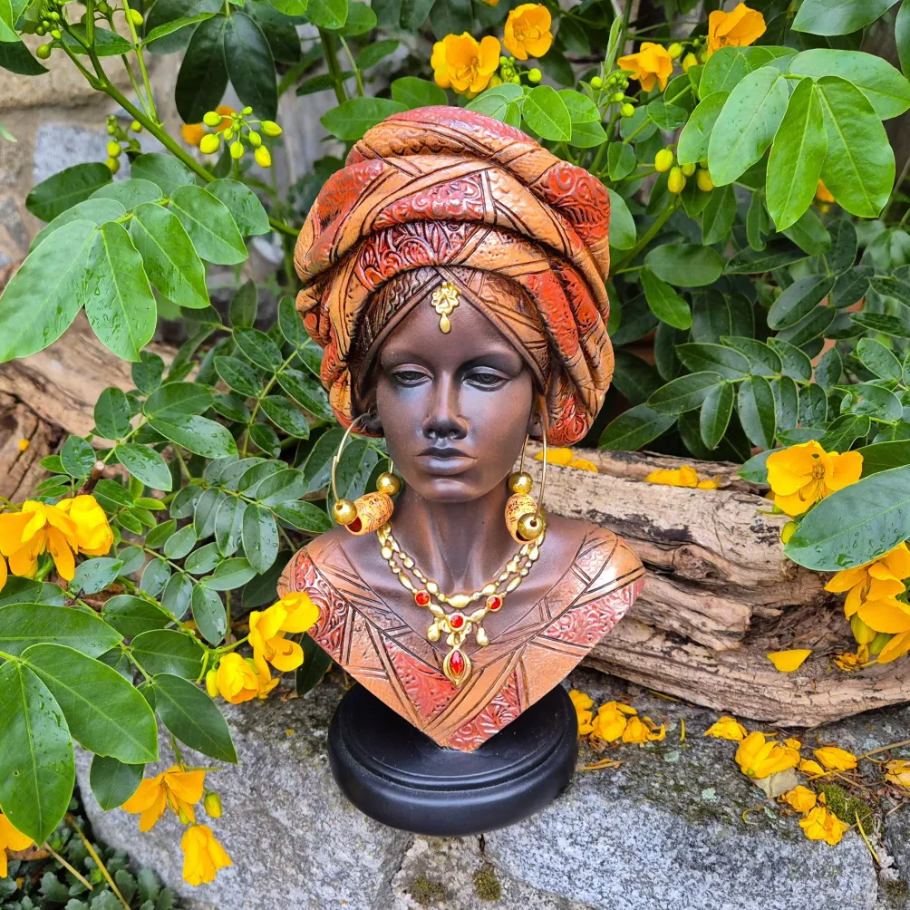 Skulptur Lady "Namibia"