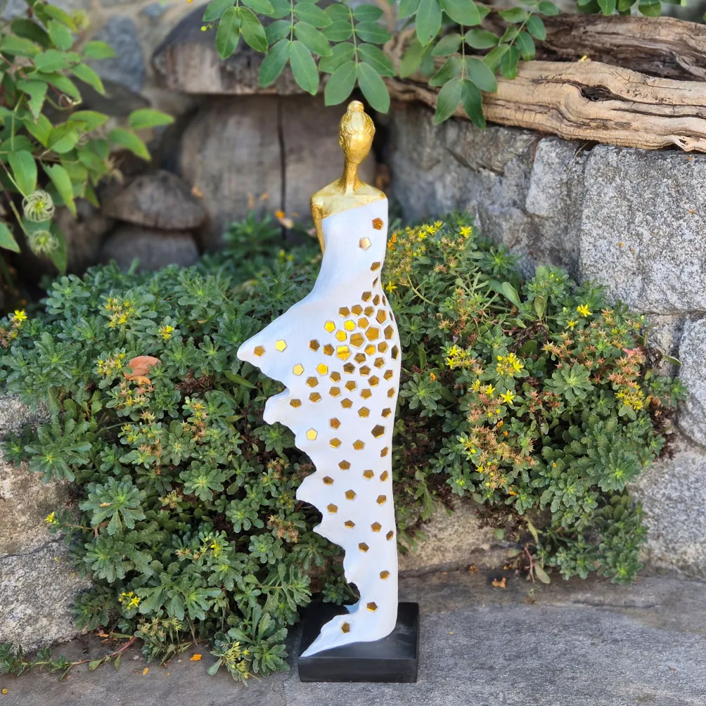 Skulptur Frau "Annabell"